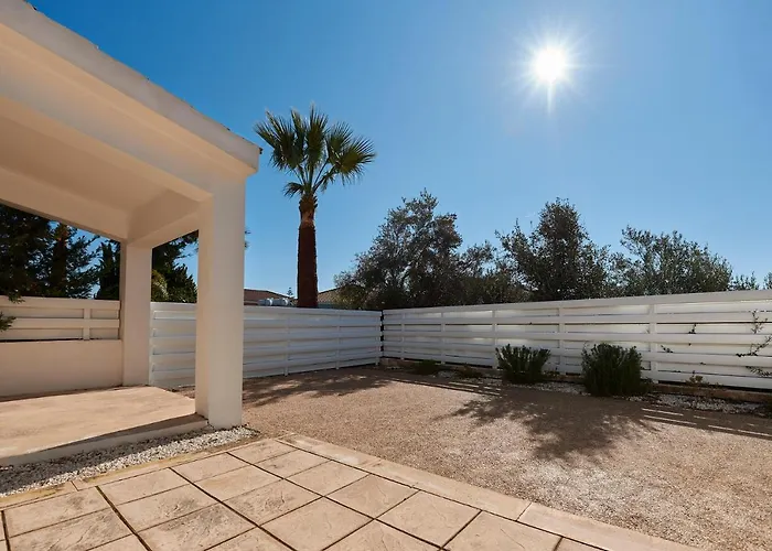 Casa Bonita By Ezoria Coral Bay