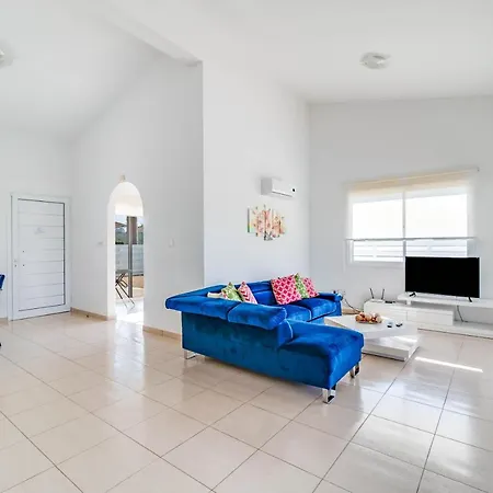 Casa Bonita By Ezoria * Coral Bay