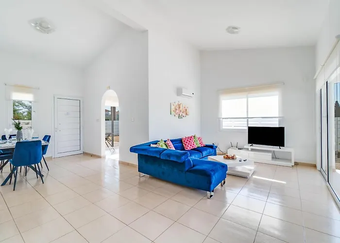 Casa Bonita By Ezoria * Coral Bay